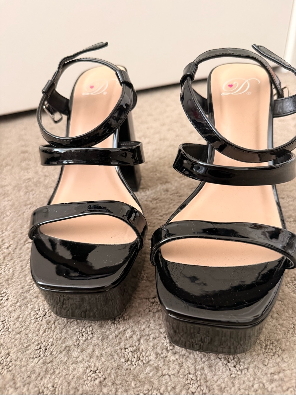 Delicious Black Patent Platform Heeled Sandals with Ankle Strap